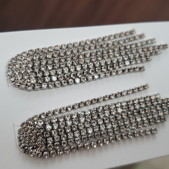 NWT J. Crew Waterfall Crystal Earrings - Picture 11 of 11